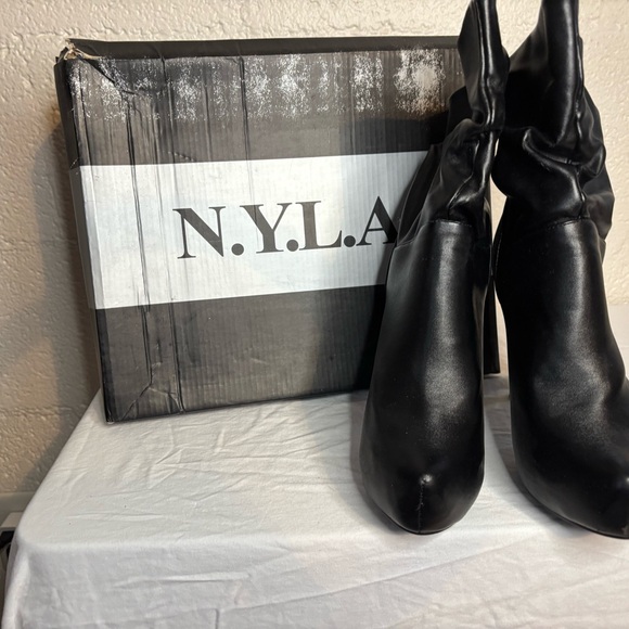 NYLA midcalf boot - Picture 2 of 4